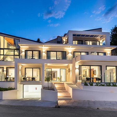 City Hill Luxury Apartments Янина Екстериор снимка