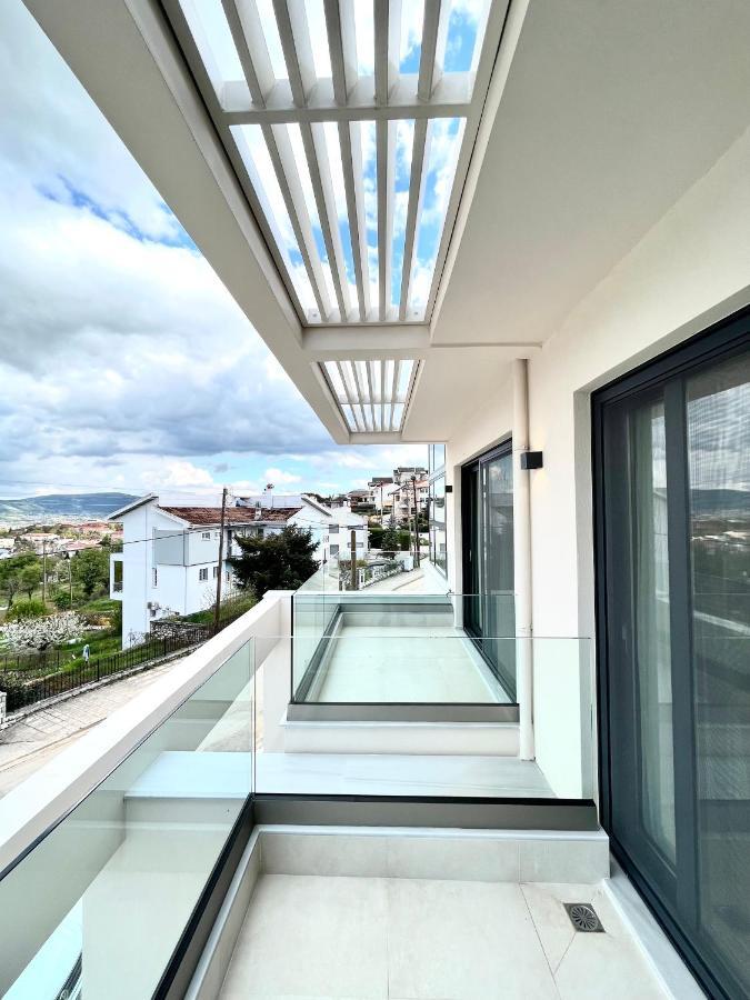 City Hill Luxury Apartments Янина Екстериор снимка