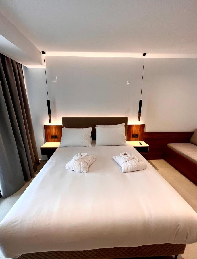 City Hill Luxury Apartments Янина Екстериор снимка