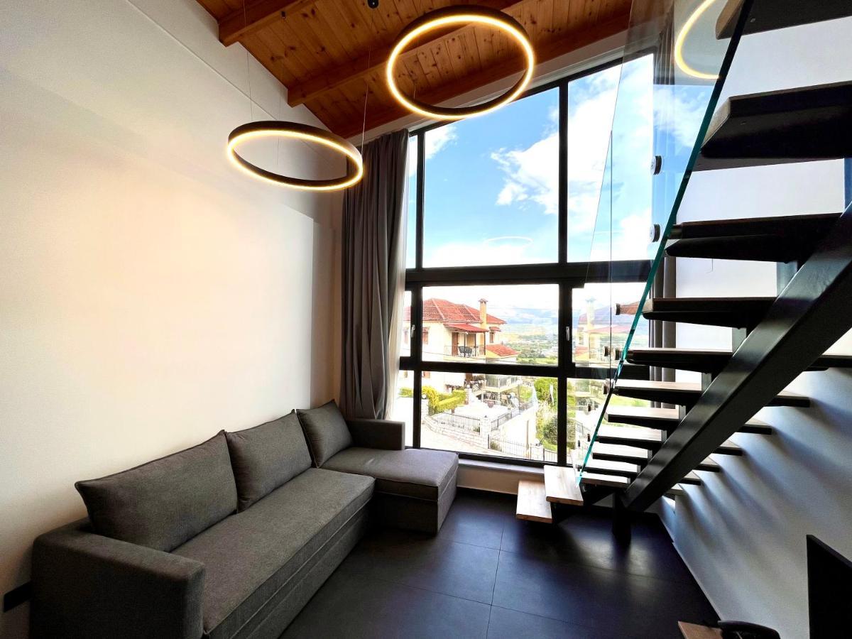 City Hill Luxury Apartments Янина Екстериор снимка