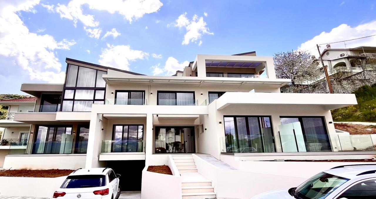 City Hill Luxury Apartments Янина Екстериор снимка