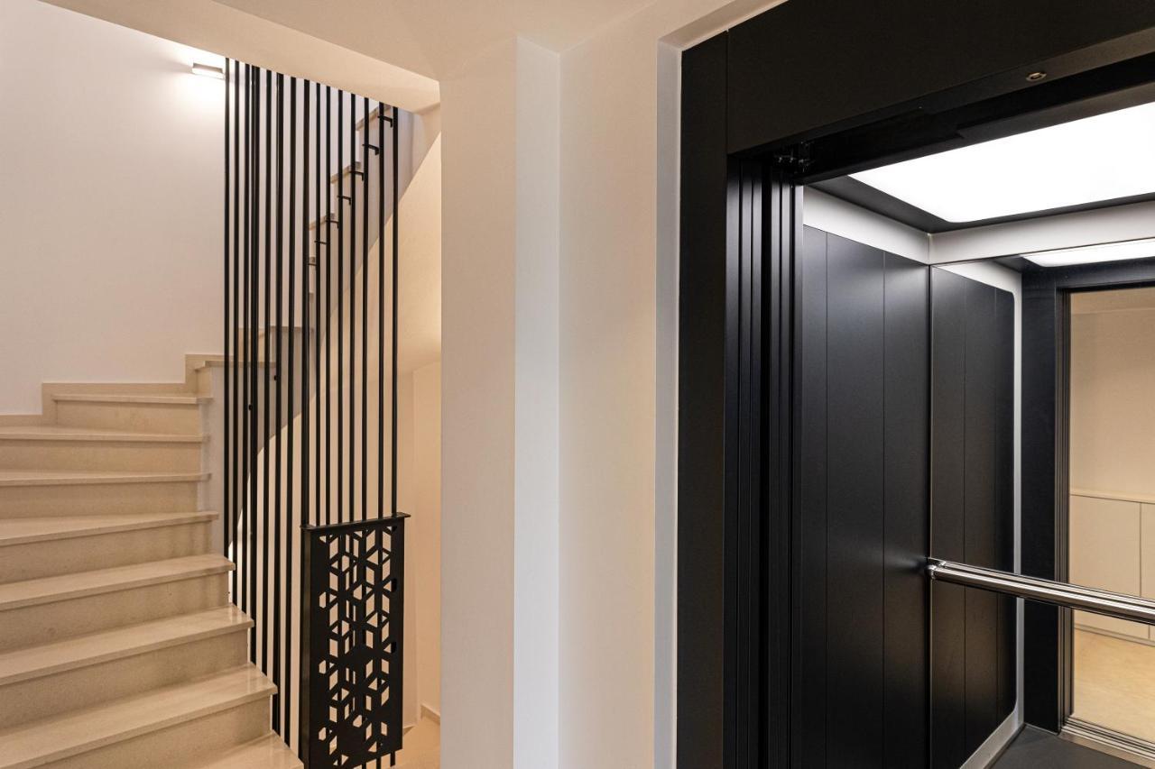 City Hill Luxury Apartments Янина Екстериор снимка