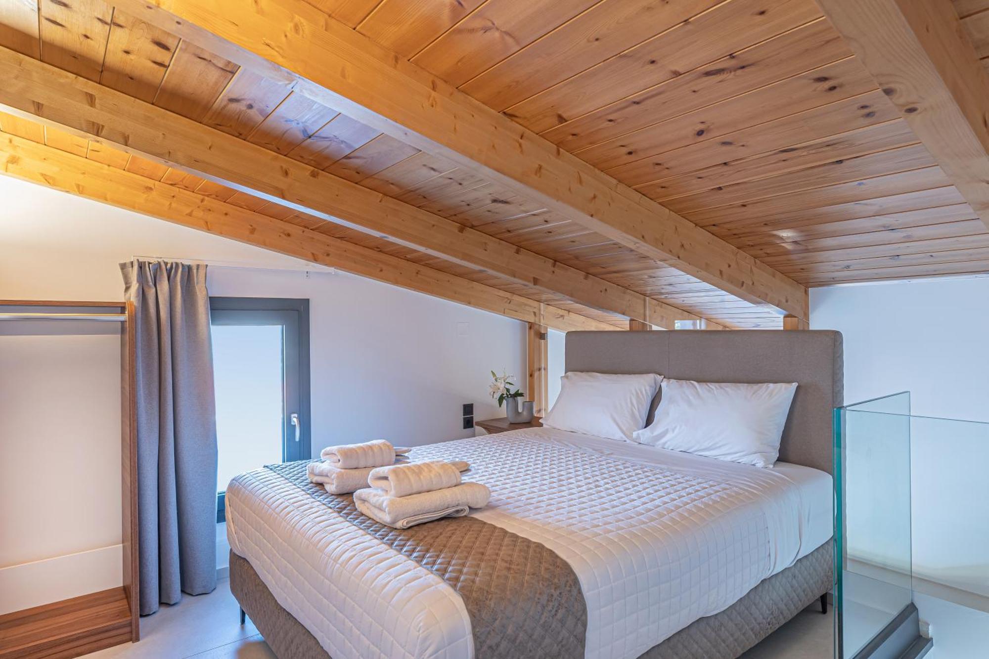 City Hill Luxury Apartments Янина Екстериор снимка