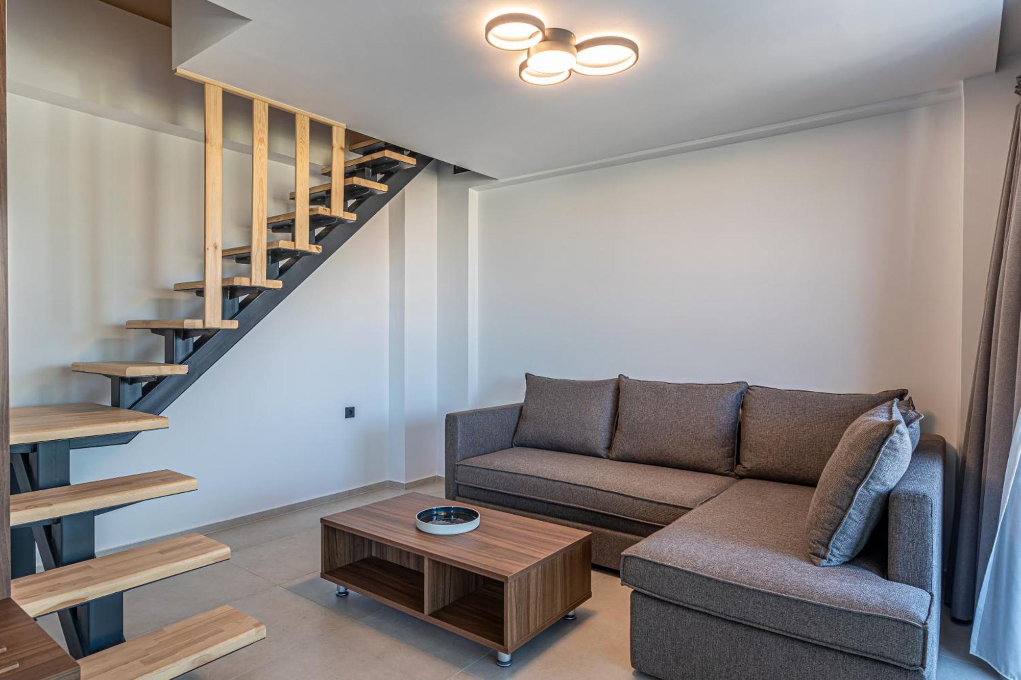City Hill Luxury Apartments Янина Екстериор снимка