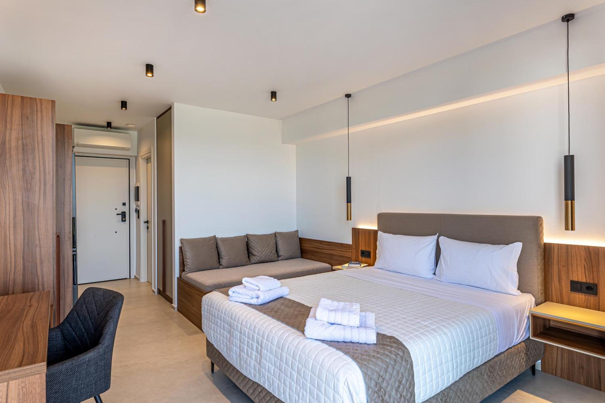 City Hill Luxury Apartments Янина Екстериор снимка